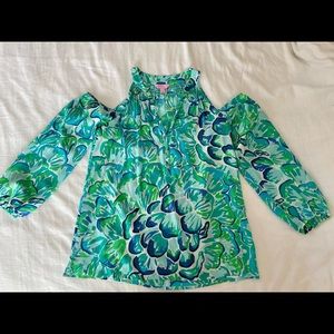 Lilly Pulitzer bare shoulder shirt